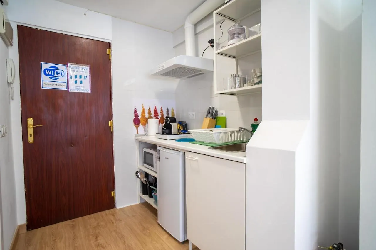 Apartment Apt. P/3 10' From The Beach W/Wifi In Torremolinos Spanien